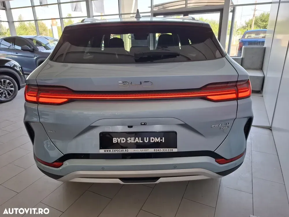 BYD Seal U DM-i AWD PHEV Design — imagine 5