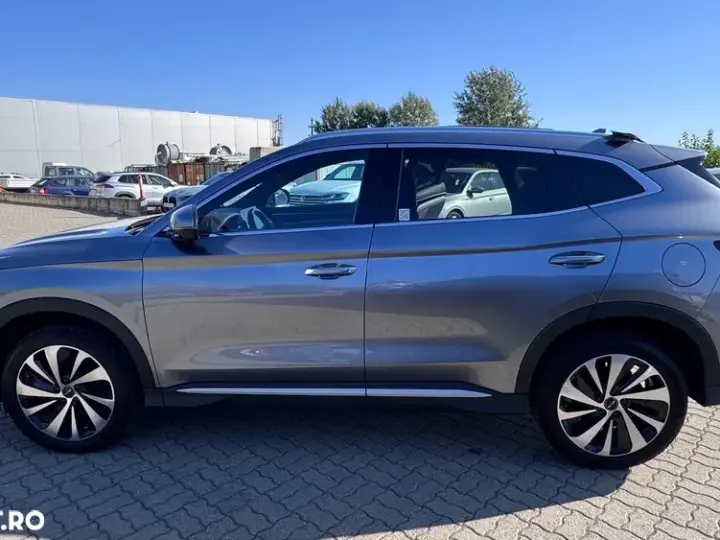 BYD Seal U DM-i PHEV Boost