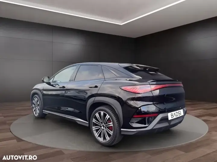 BYD Sealion 7
