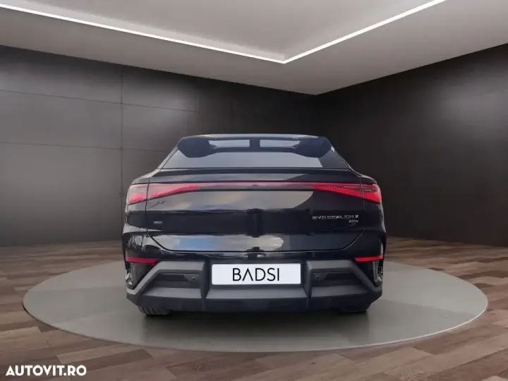 BYD Sealion 7