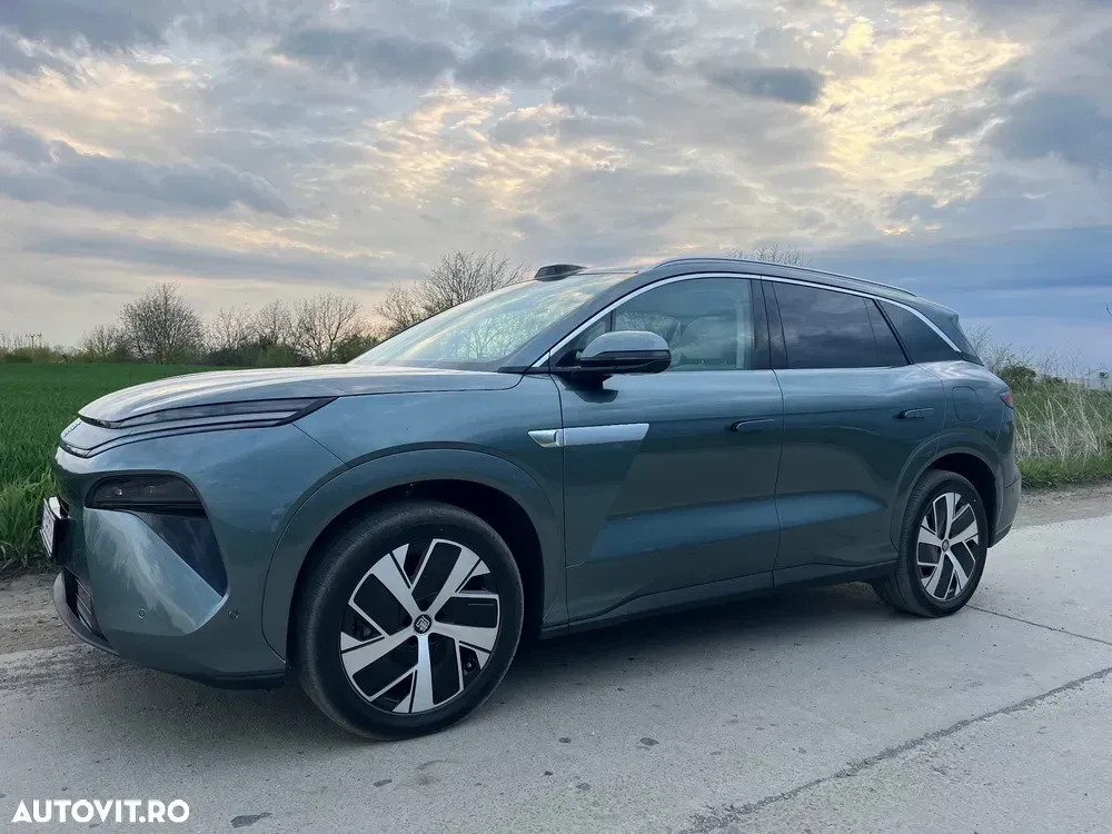 BYD Tang L — imagine 5