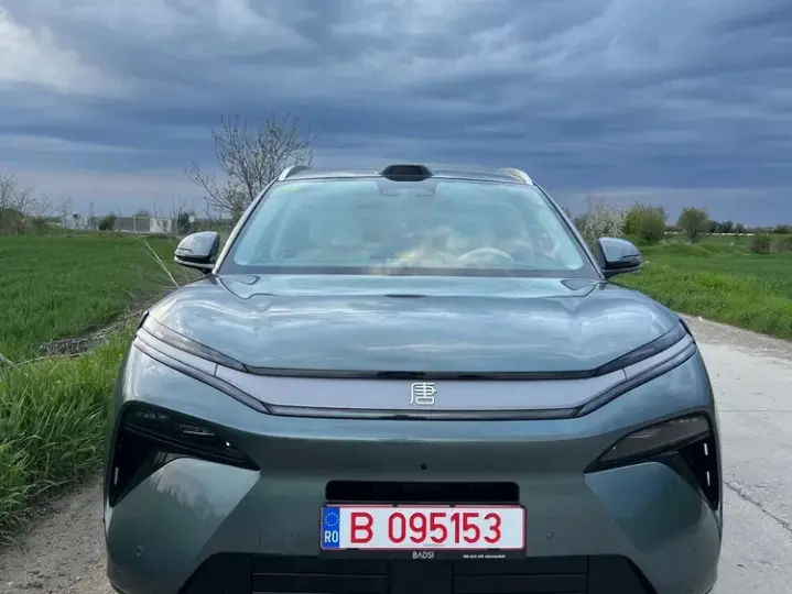 BYD Tang L