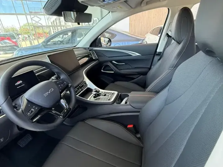 BYD Sealion 5