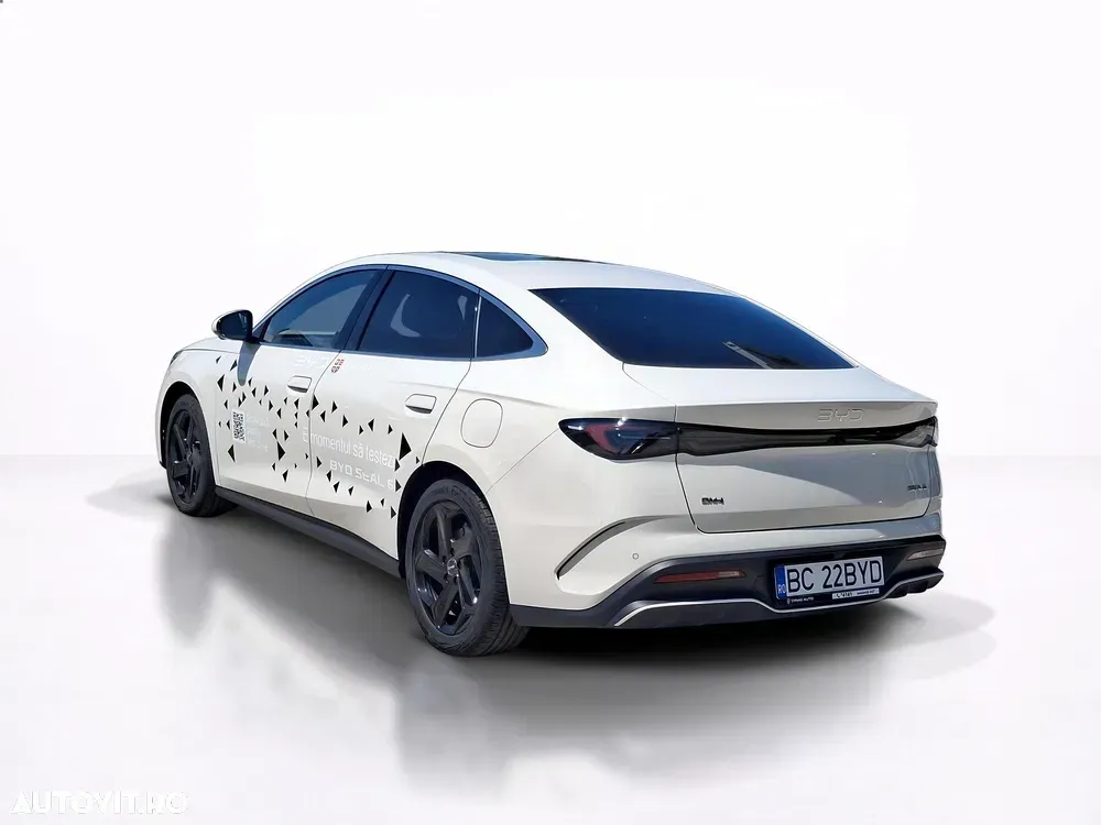 BYD Seal 6 — imagine 3