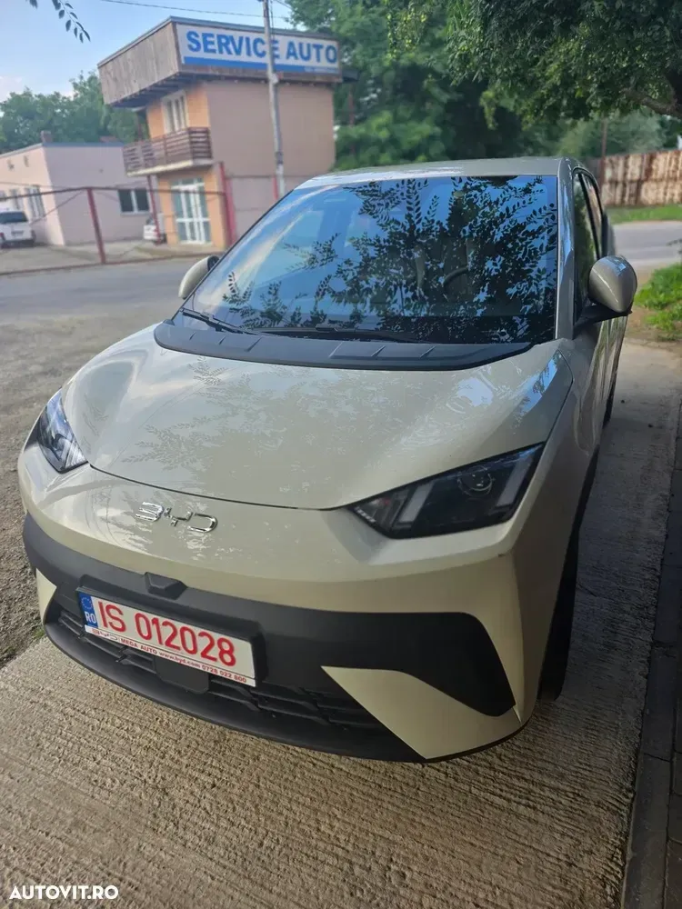 BYD Dolphin 43.2 kWh Boost — imagine 3