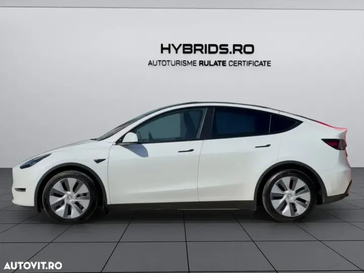 Tesla Model Y Long Range Dual Motor AWD