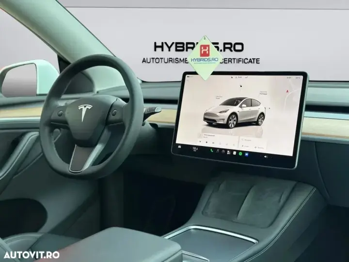 Tesla Model Y Long Range Dual Motor AWD