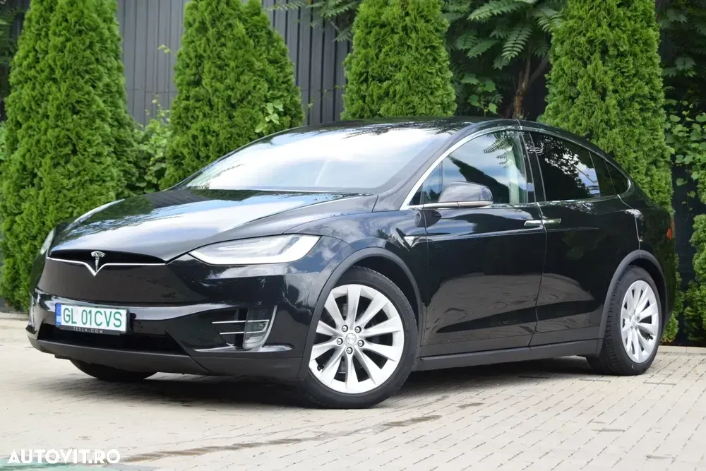 Tesla Model X — imagine 6