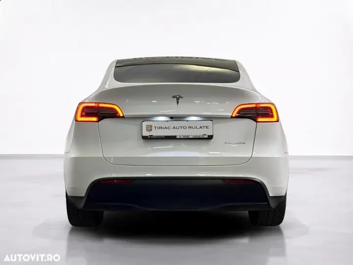 Tesla Model Y Long Range Dual Motor AWD