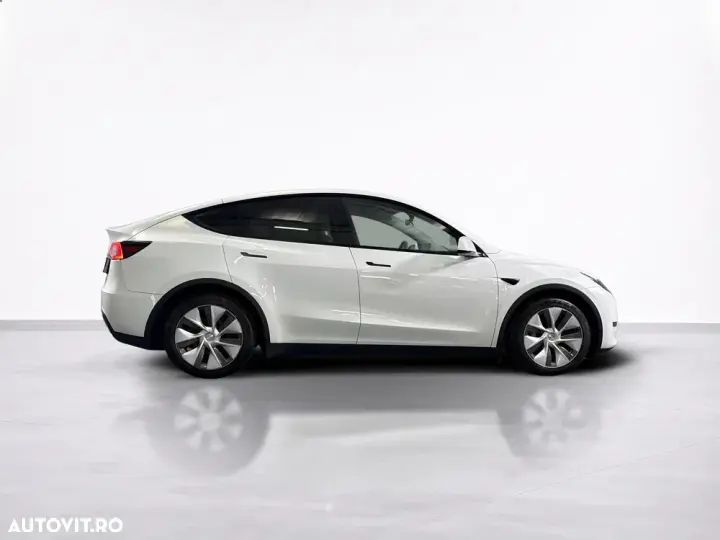 Tesla Model Y Long Range Dual Motor AWD