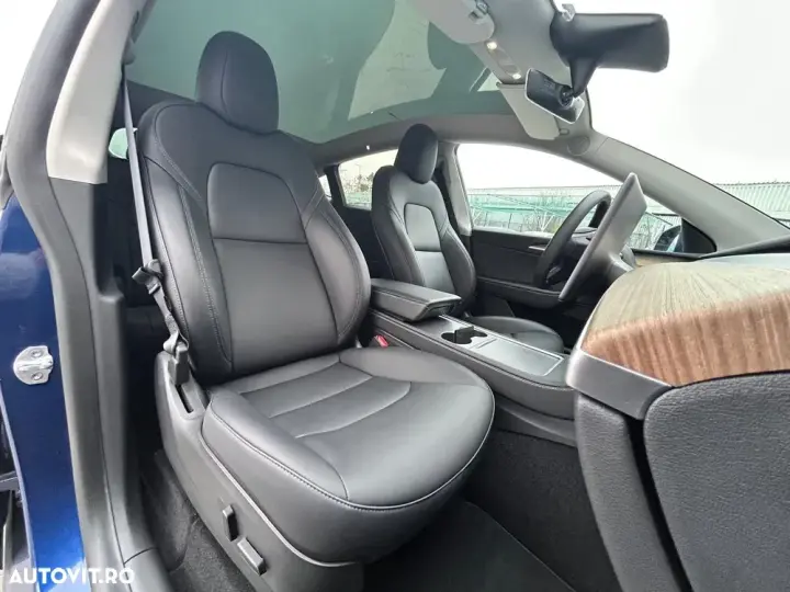 Tesla Model Y Long Range Dual Motor AWD