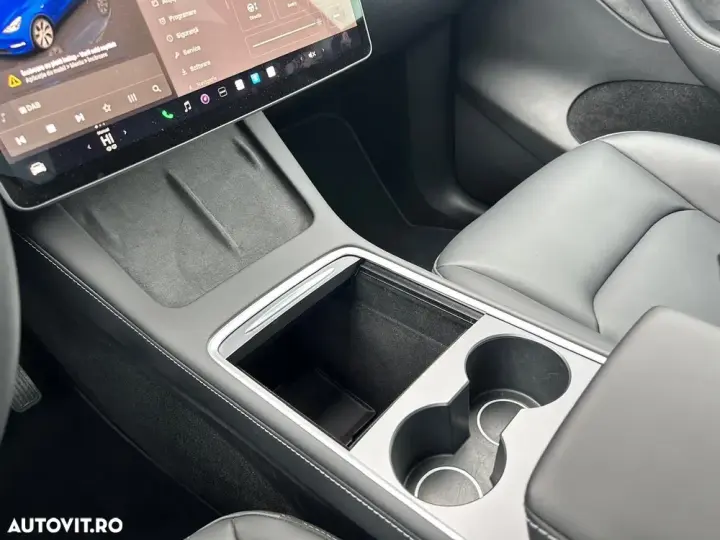 Tesla Model Y Long Range Dual Motor AWD