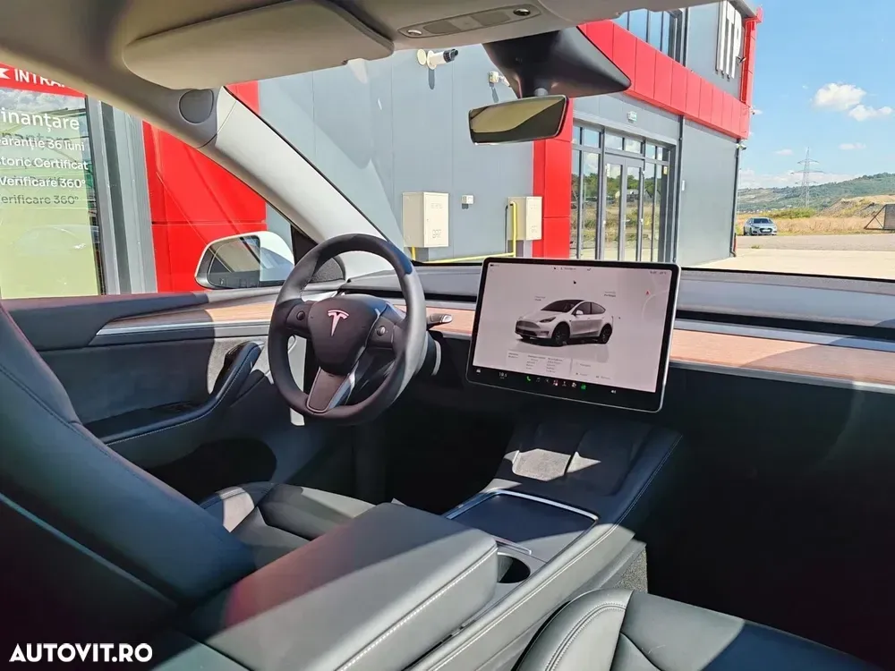 Tesla Model Y — imagine 2