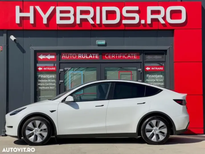 Tesla Model Y Long Range Dual Motor AWD
