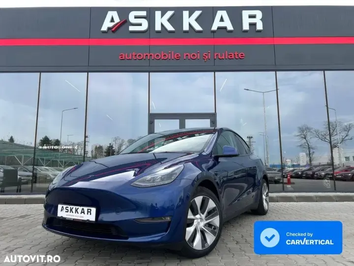Tesla Model Y Long Range Dual Motor AWD