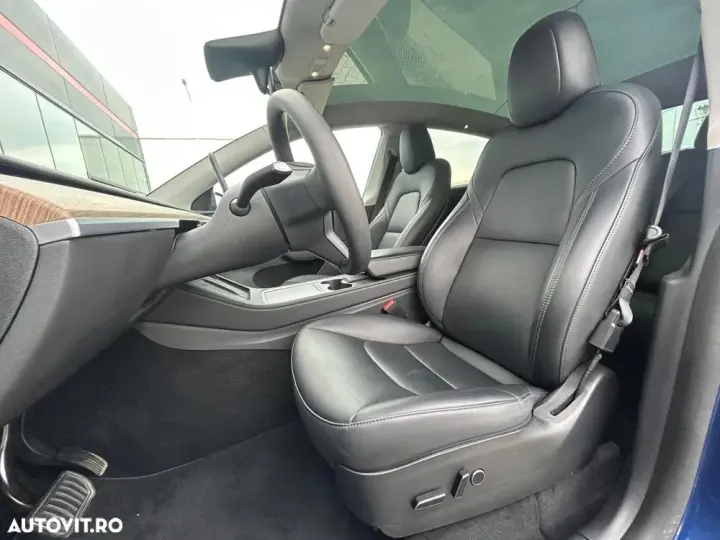 Tesla Model Y Long Range Dual Motor AWD