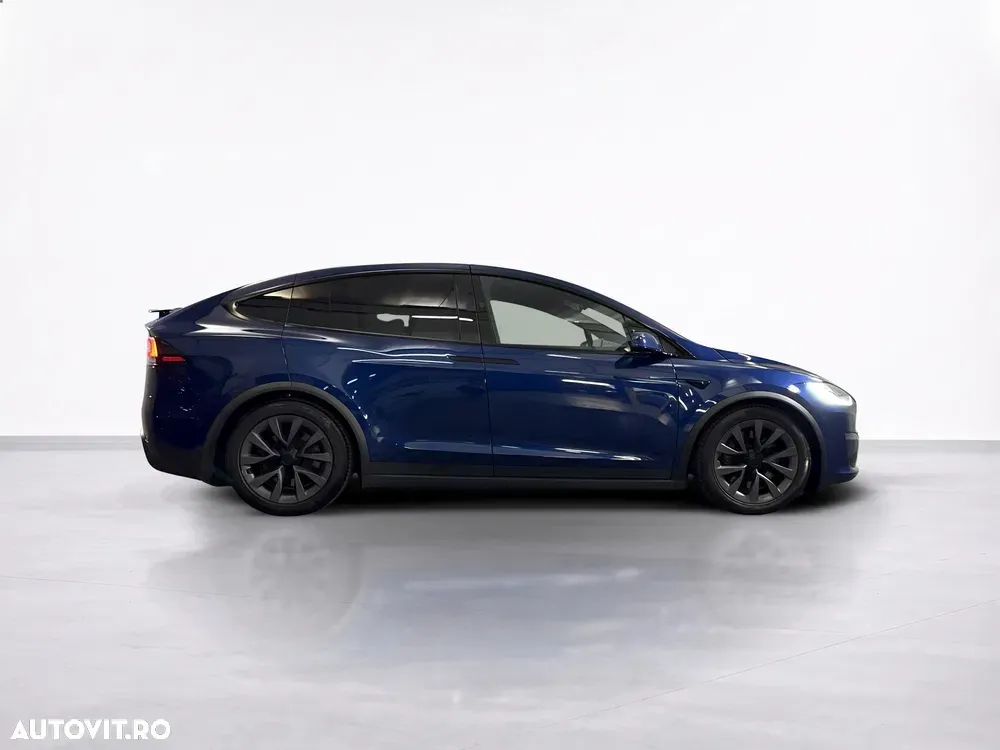 Tesla Model X Long Range — imagine 6