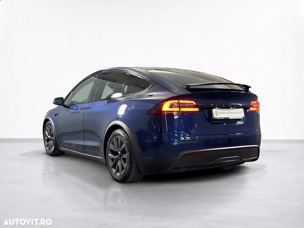 Tesla Model X Long Range — imagine 3