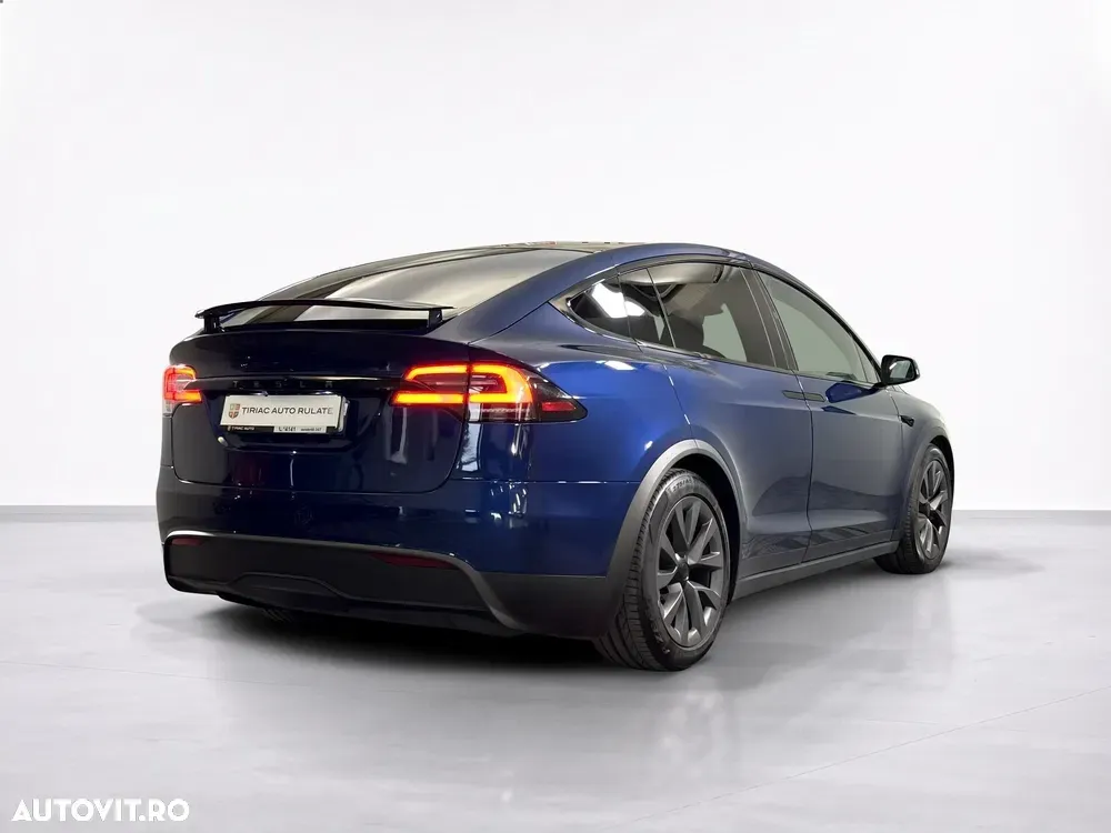 Tesla Model X Long Range — imagine 5