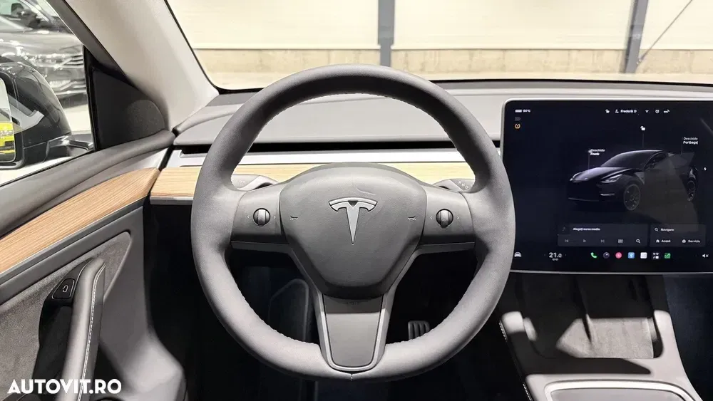 Tesla Model Y Performance Dual Motor AWD — imagine 5
