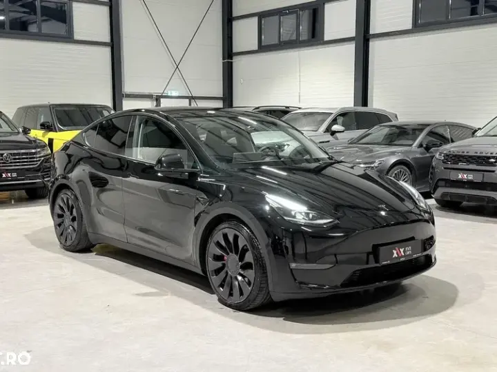 Tesla Model Y Performance Dual Motor AWD