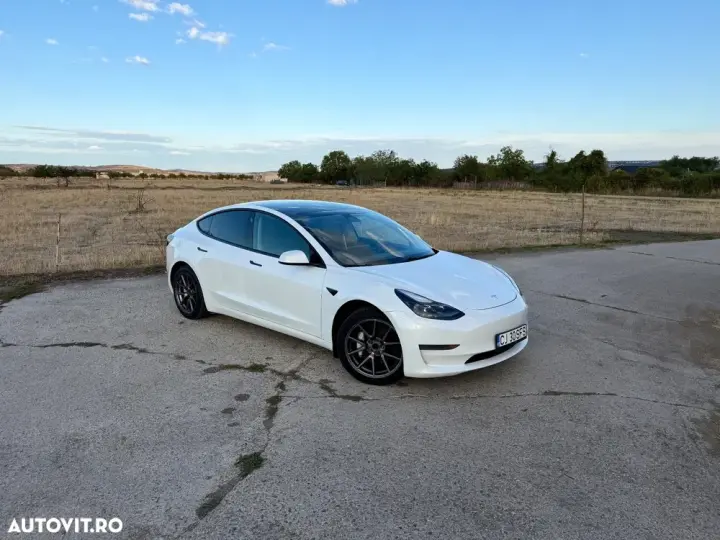 Tesla Model 3 Standard