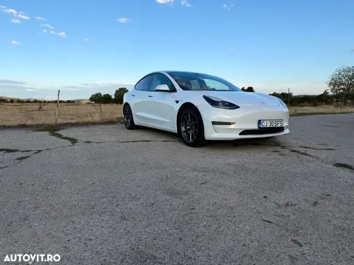 Tesla Model 3 Standard