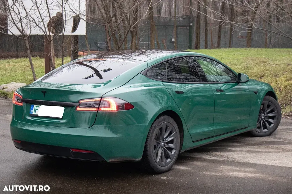 Tesla Model S — imagine 3