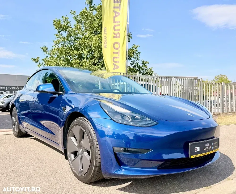 Tesla Model 3 — imagine 2