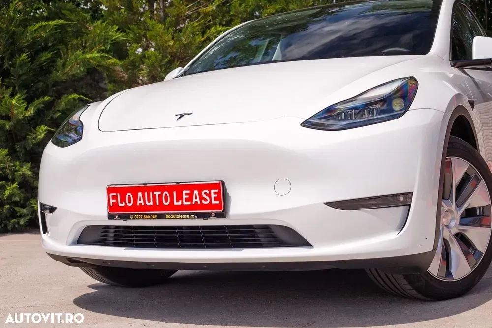 Tesla Model Y Long Range Dual Motor AWD — imagine 6