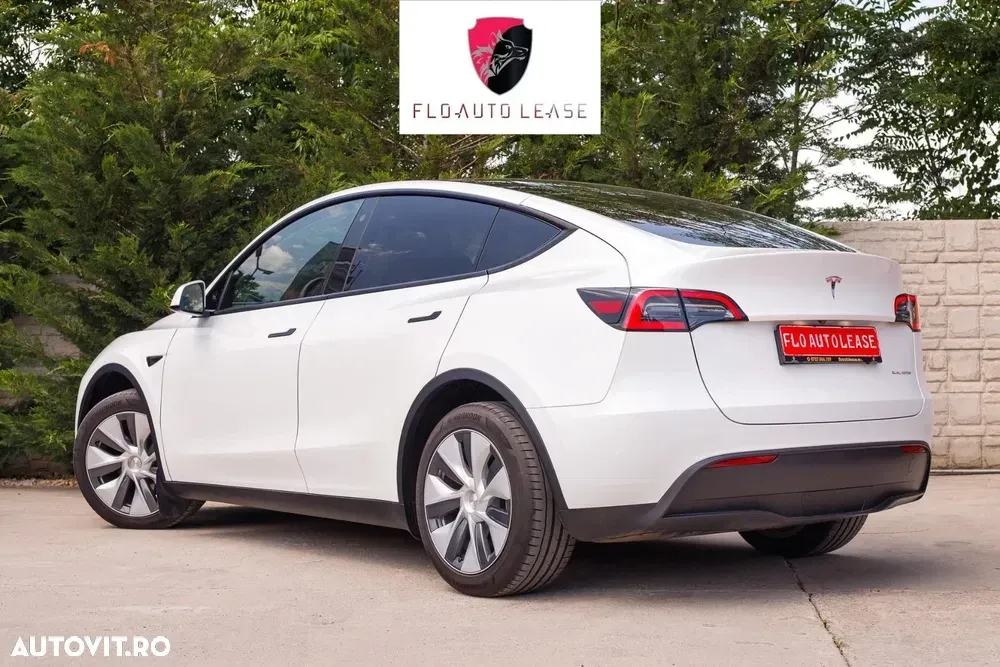 Tesla Model Y Long Range Dual Motor AWD — imagine 2