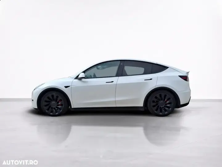 Tesla Model Y Performance Dual Motor AWD