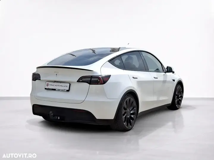 Tesla Model Y Performance Dual Motor AWD