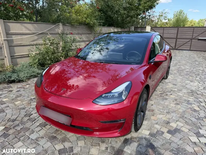 Tesla Model 3 Langstreckenbatterie Allradantrieb Dual Motor