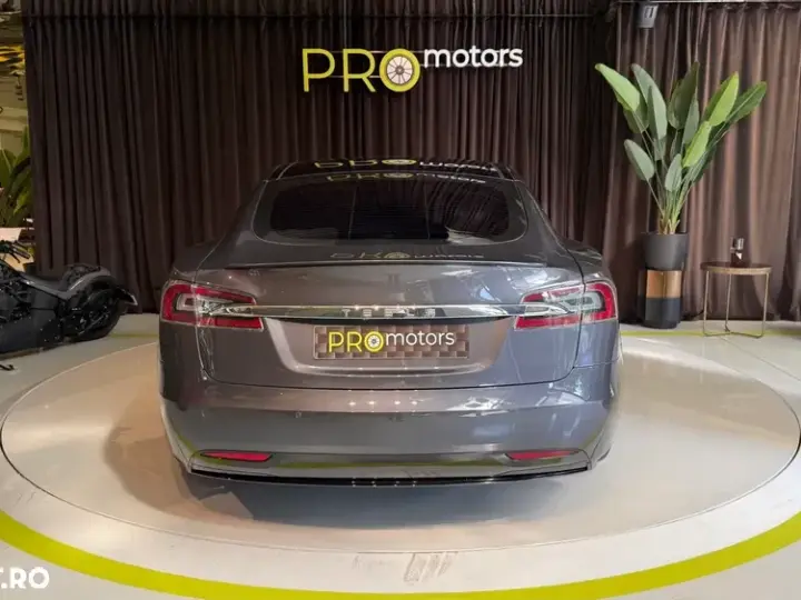 Tesla Model S Performance