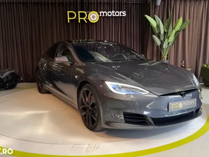 Tesla Model S Performance
