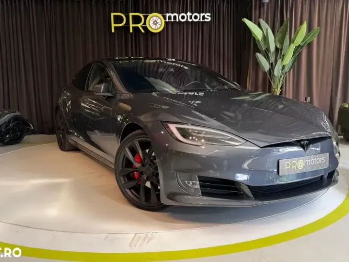 Tesla Model S Performance