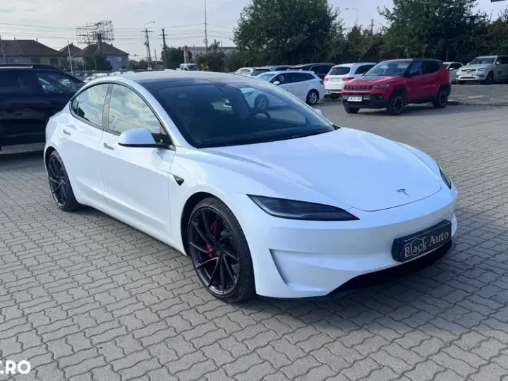 Tesla Model 3 Performance