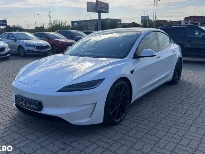 Tesla Model 3 Performance