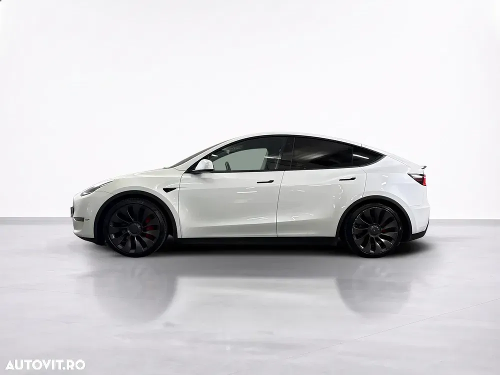 Tesla Model Y AWD Performance — imagine 2