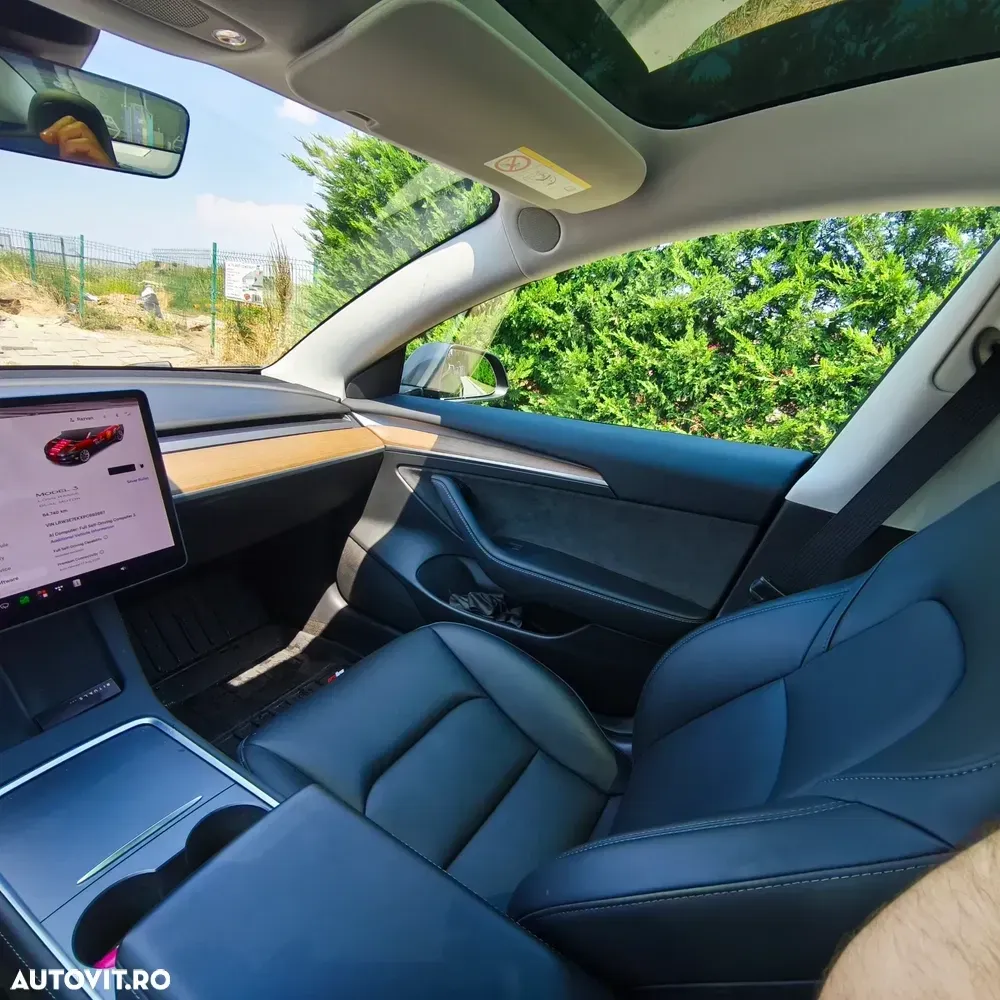 Tesla Model 3 — imagine 2