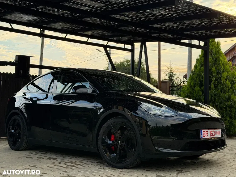 Tesla Model Y — imagine 2