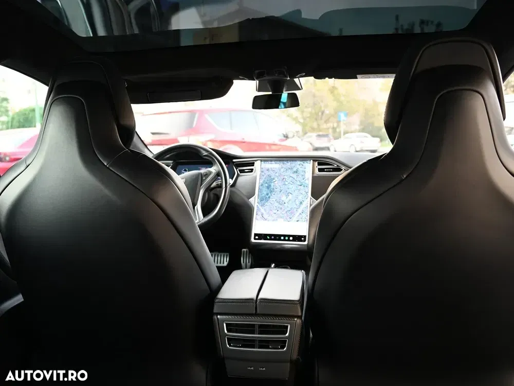 Tesla Model S — imagine 6