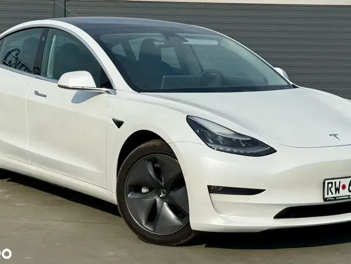 Tesla Model 3 Long Range