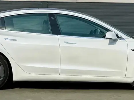 Tesla Model 3 Long Range