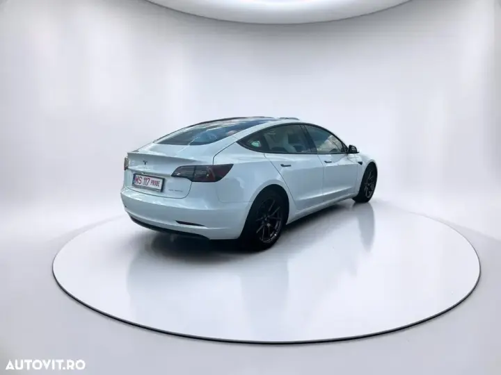 Tesla Model 3 Langstreckenbatterie Allradantrieb Dual Motor