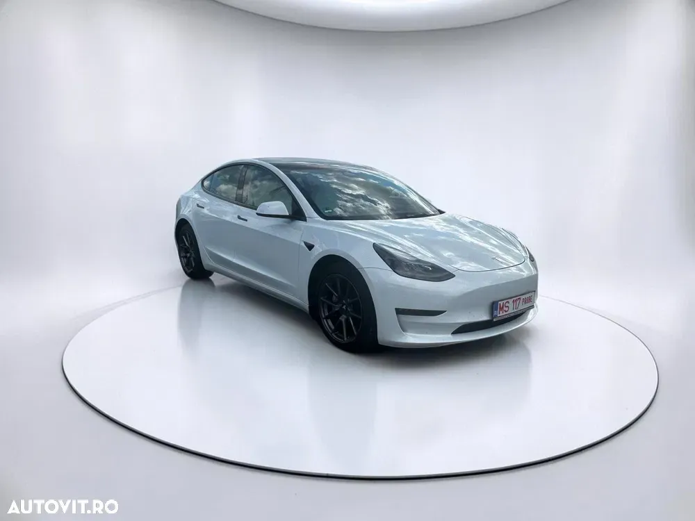 Tesla Model 3 Langstreckenbatterie Allradantrieb Dual Motor — imagine 6
