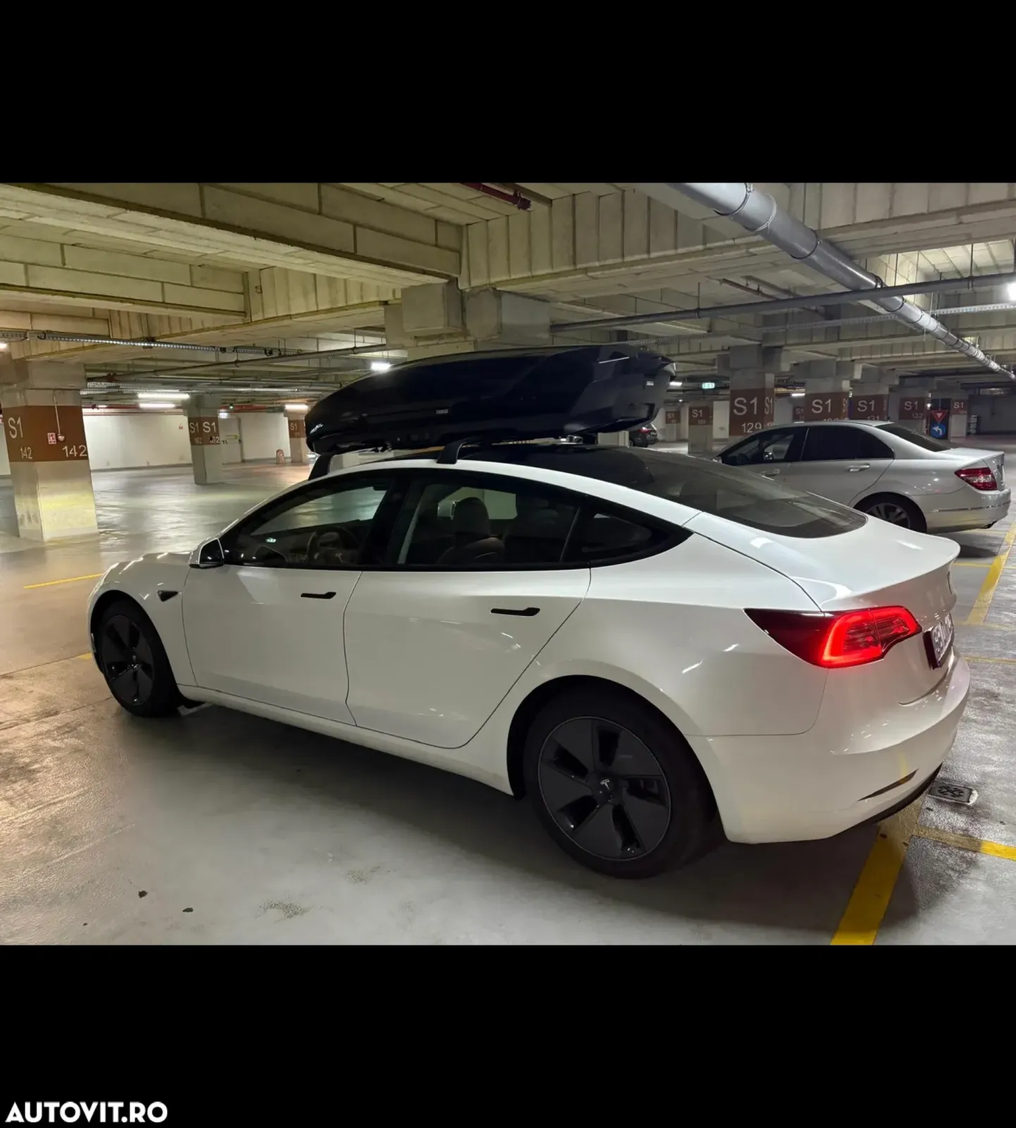 Tesla Model 3 Long Range AWD Premium — imagine 5