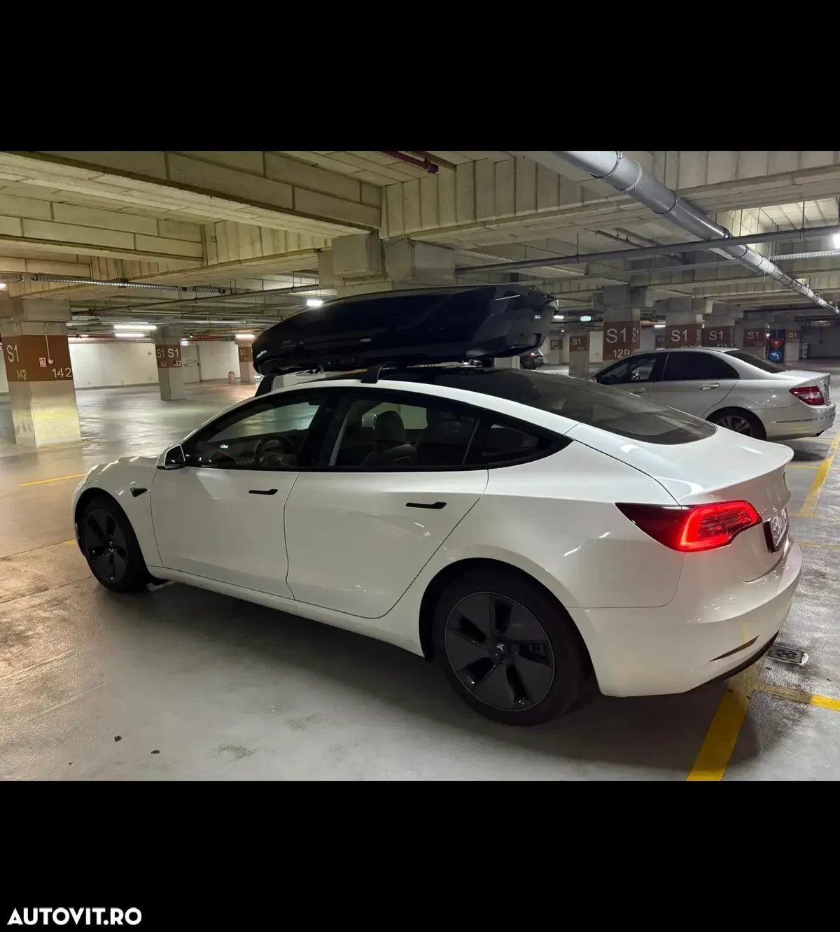 Tesla Model 3 Long Range AWD Premium — imagine 4