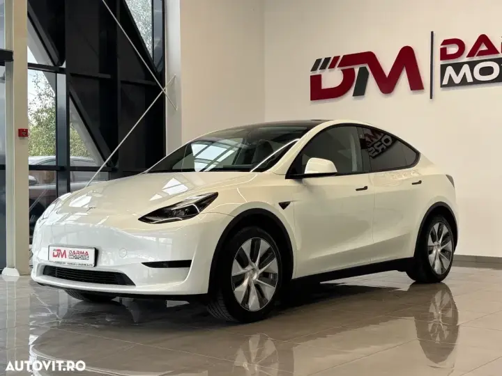 Tesla Model Y RWD